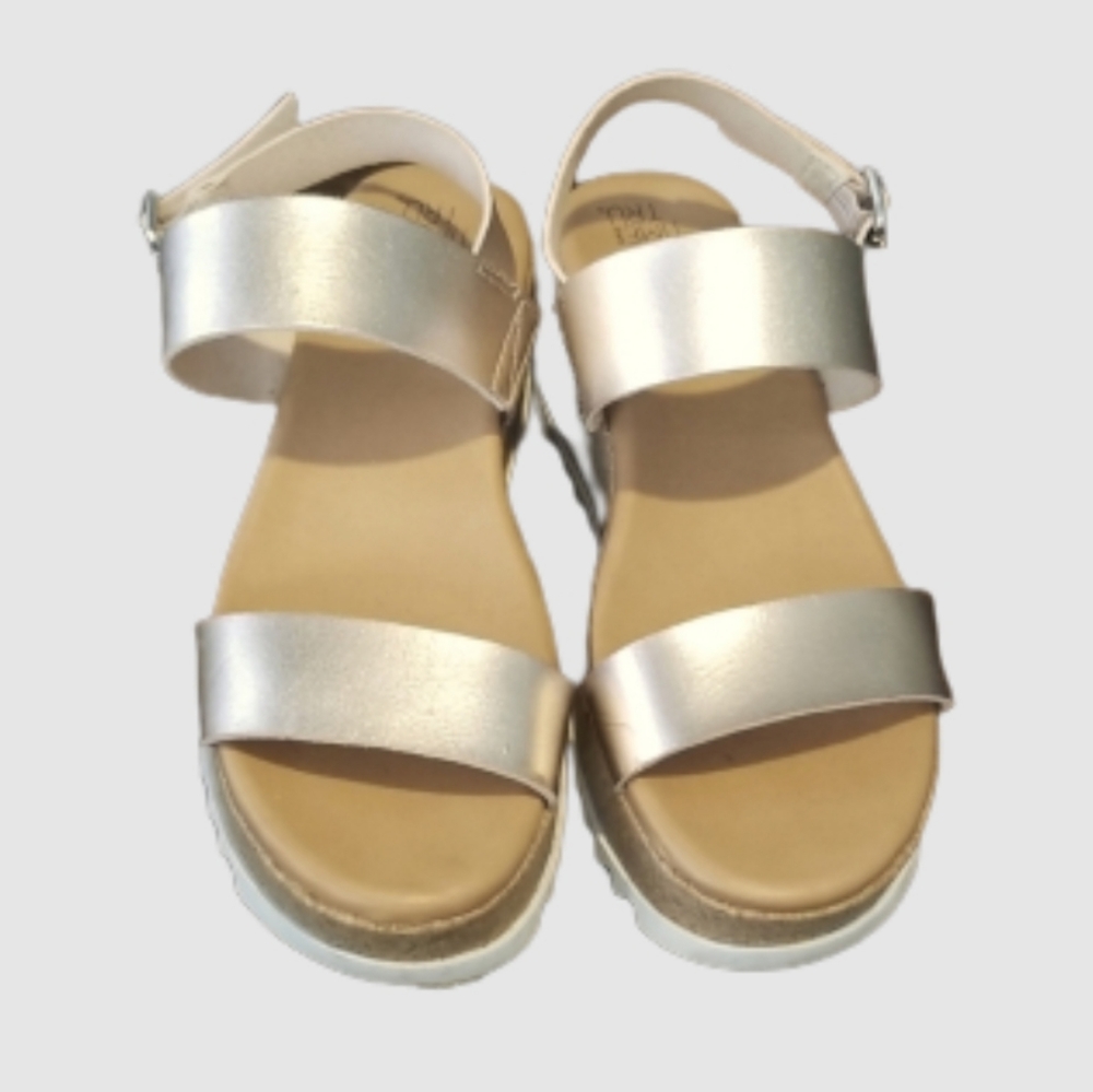 Time and Tru Metallic Pink Wedge Sandals